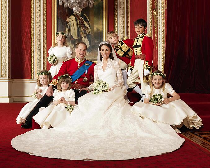 Die Royals festlich: Ganz Britannien hat der Hochzeit von William und Kate entgegengefiebert. Das sind die Bilder zur Feier.