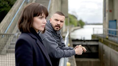 Maryam Azadi (Melika Foroutan) und Hamza Kulina (Edin Hasanović ) im "Tatort: Licht".