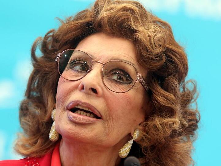 Die italienische Filmschauspielerin Sophia Loren liebt Pizza.