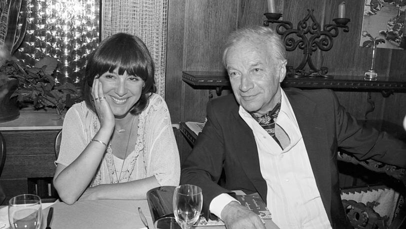 Große Liebe: Heidelinde Weis und ihr Mann, Theaterproduzent Hellmuth Duna (†1998), in den 80ern. Große Liebe: Heidelinde Weis und ihr Mann, Theaterproduzent Hellmuth Duna (†1998), in den 80ern.