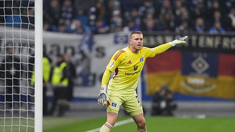 Torwart Daniel Peretz will den Hamburger SV unbedingt verlassen. (Archivbild)