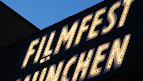 Zum Münchner Filmfest kamen in diesem jahr etwa 10 000 Besucher mehr als vergangenes Jahr. Zum Münchner Filmfest kamen in diesem jahr etwa 10 000 Besucher mehr als vergangenes Jahr.