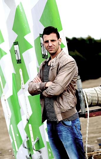 Guillermo Vallori: Coole Pose