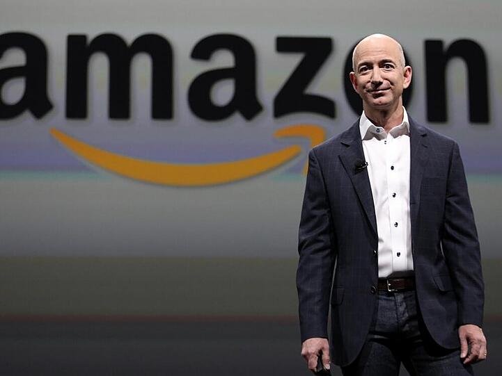 Amazon-Gründer Jeff Bezos bei einer Pressekonferenz in Kalifornien