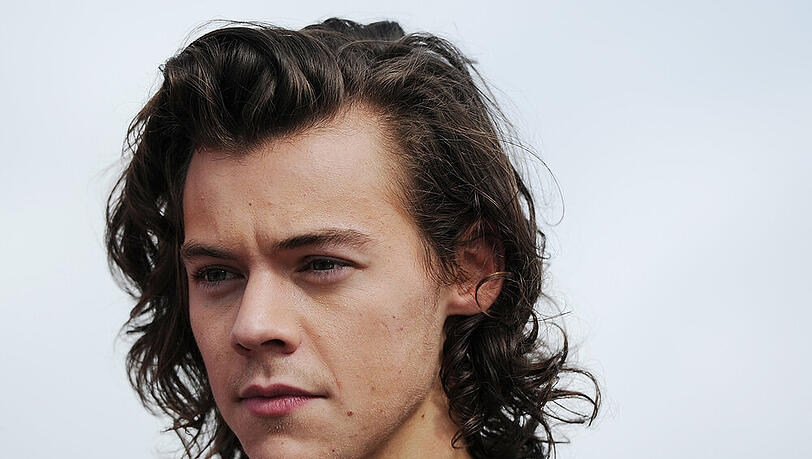 Harry Styles ist einer von fünf Sängern der Boy-Band One Direction Harry Styles ist einer von fünf Sängern der Boy-Band One Direction