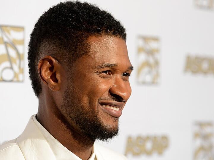 Usher kann wieder lachen
