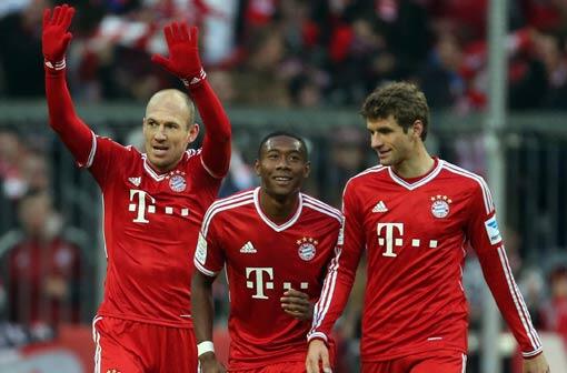 David Alaba (Mitte): Note 2. War weder in Abwehrarbeit noch im Spielaufbau besonders gefordert. Der Abwehr-Chef gewann seine Zweikämpfe, sah wie Nebenmann van Buyten nur  bei Bicakcics Kopfball nicht gut aus.