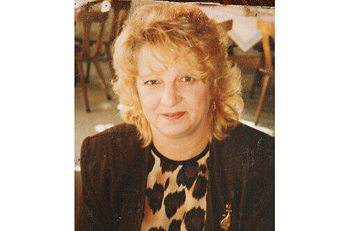Opfer Helga B. (57)  hatte keine Chance: Ihr Nachbar hörte sie noch "Geh weg!" rufen.
