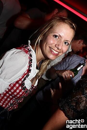Milchbar am Samstag. Mehr Bilder unter: www.nachtagenten.de.