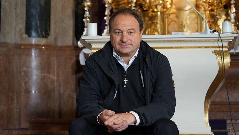 Rainer Maria Schießler von der Heilig-Geist-Kirche und St. Maximilian ist Münchens bekanntester Pfarrer. Rainer Maria Schießler von der Heilig-Geist-Kirche und St. Maximilian ist Münchens bekanntester Pfarrer.