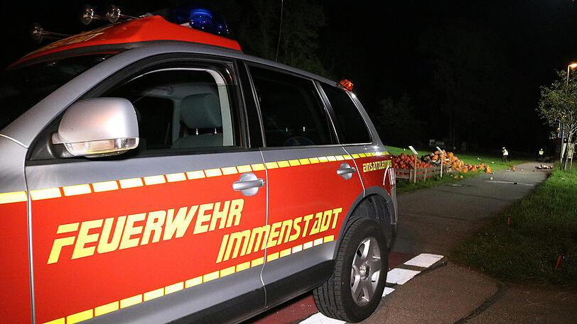 Die Rettungskräfte waren stundenlang im Einsatz.