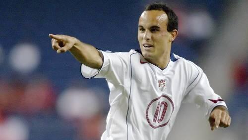 Einen "feinen Kerl" nennt Jürgen Klinsmann den US-Profi Landon Donovan. Einen "feinen Kerl" nennt Jürgen Klinsmann den US-Profi Landon Donovan.