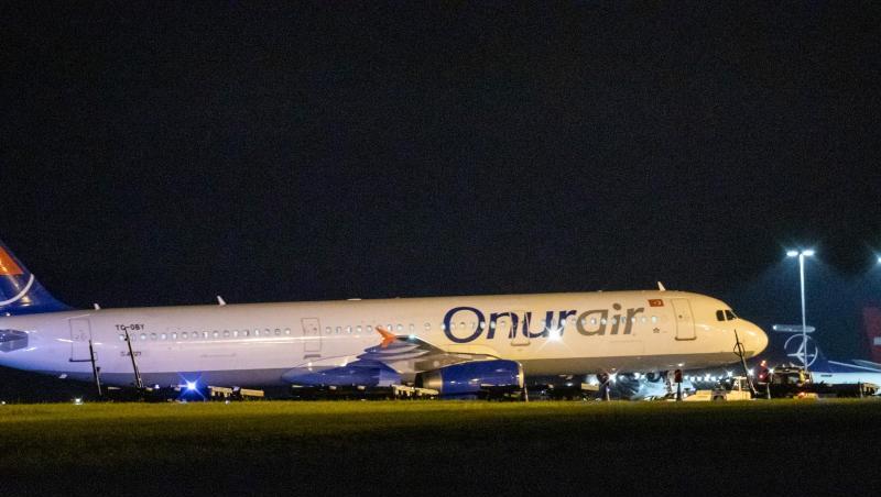 Ein Flugzeug kommt auf Flughafen Nürnberg von Landebahn ab. Foto: Andreas Eberlein/dpa/Archivbild Ein Flugzeug kommt auf Flughafen Nürnberg von Landebahn ab. Foto: Andreas Eberlein/dpa/Archivbild
