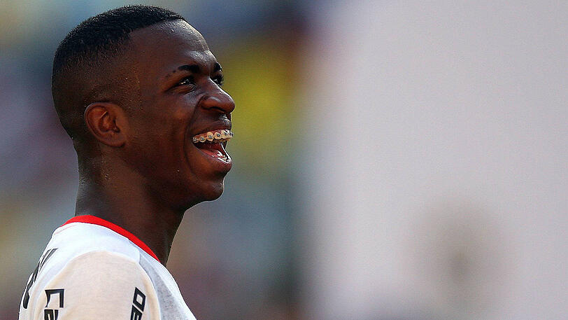 Die Vereinbarung gilt ab Juli 2018, Vinicius Junior wird aber erst ein Jahr später aus seiner Heimat nach Spanien in die Primera Division gehen.