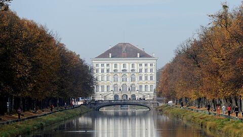 Angst vor Bränden: Das Schloss Nymphenburg ist an Silvester Sperrzone.	Foto: Tobias Hase dpa/lby
