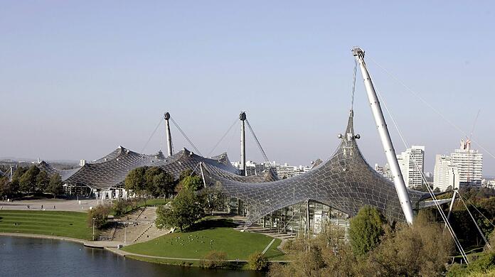 Die Dachkonstruktion des Olympiaparks soll saniert werden.
