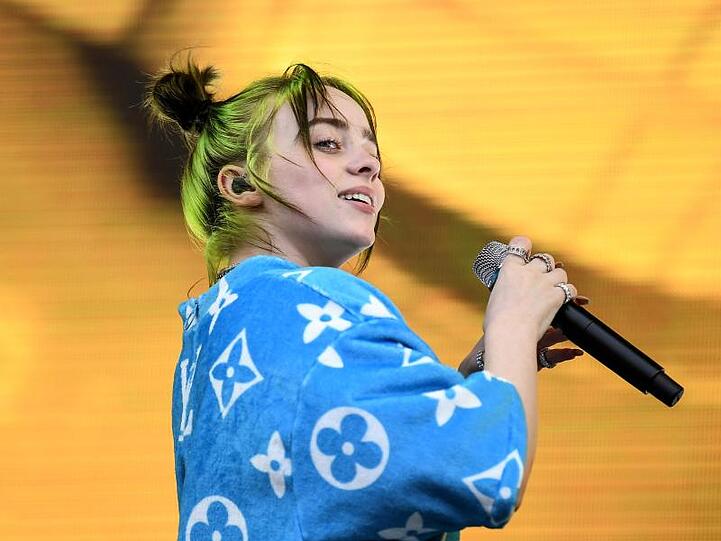 Die US-amerikanische Sängerin Billie Eilish steht 2019 beim Lollapalooza Festival Berlin auf der Bühne.