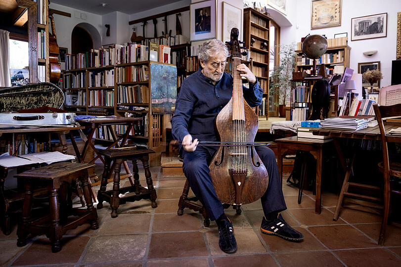 Der Gambist und Dirigent Jordi Savall. Der Gambist und Dirigent Jordi Savall.