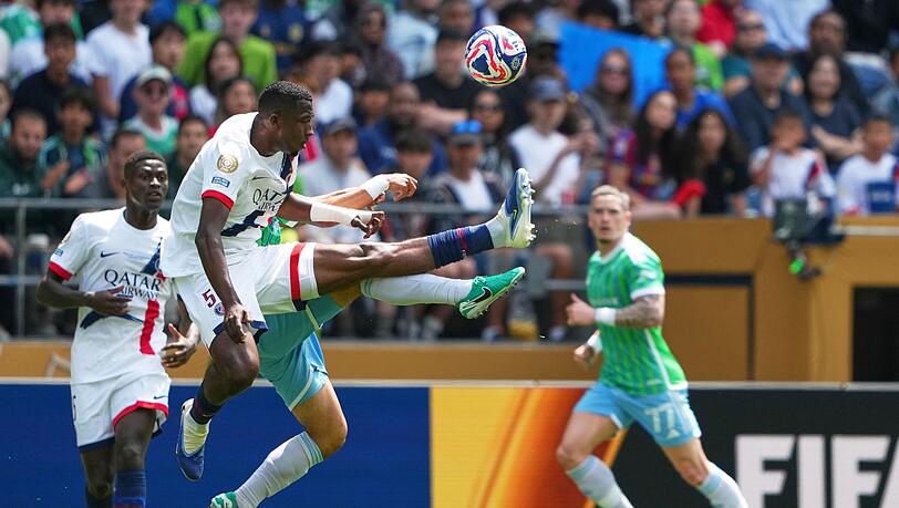 Paris Saint-Germain hat das Achtelfinale der Club-WM erreicht.