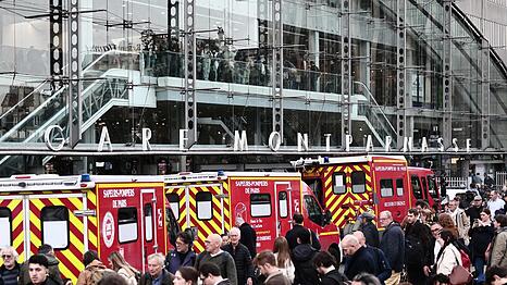 Im Zuge von Ermittlungen wegen häuslicher Gewalt hatten Beamte auf den mit einem Zug ankommenden 44-Jährigen gewartet.