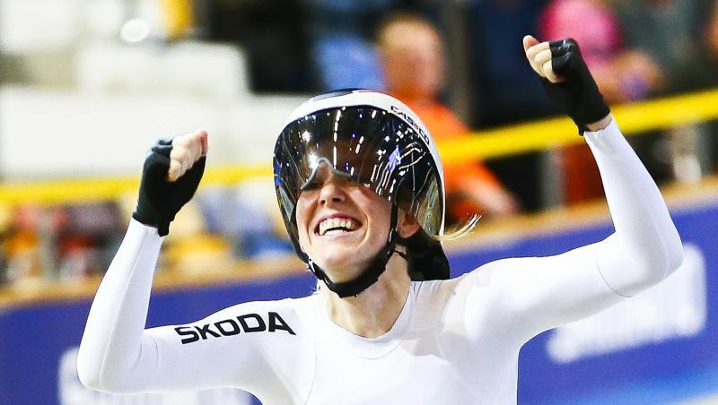 Die deutsche Bahnradsportlerin Franziska Brauße jubeüber den EM-Titel. Die deutsche Bahnradsportlerin Franziska Brauße jubeüber den EM-Titel.