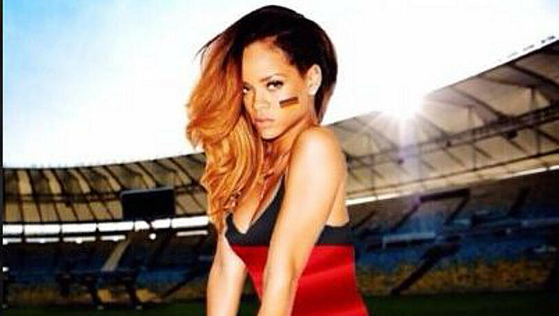 Rihanna outete sich als riesen Fan der deutschen Nationalmannschaft Rihanna outete sich als riesen Fan der deutschen Nationalmannschaft
