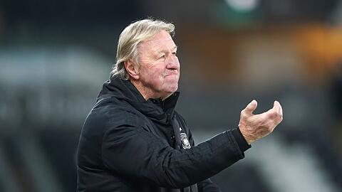 Bleibt weiter Interims-Bundestrainer der deutschen Fußballerinnen: Horst Hrubesch.