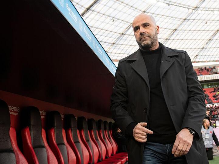 Leverkusens Trainer Peter Bosz startete mit einer Heimniederlage.