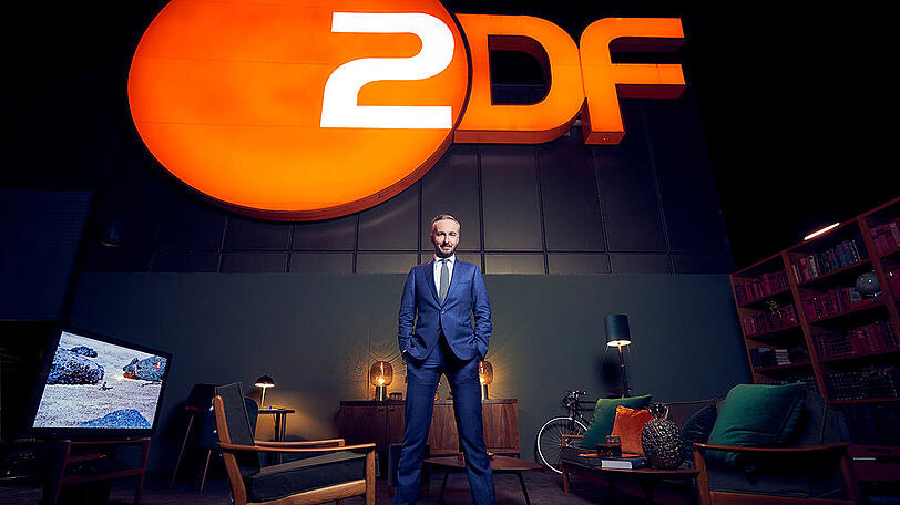 Jan Böhmermann in seinem neuen Studio des "ZDF Magazin Royale"