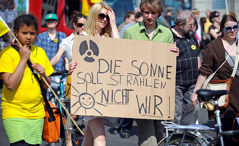 Aber es geht auch einfacher: Per Hand bemaltes Plakat.