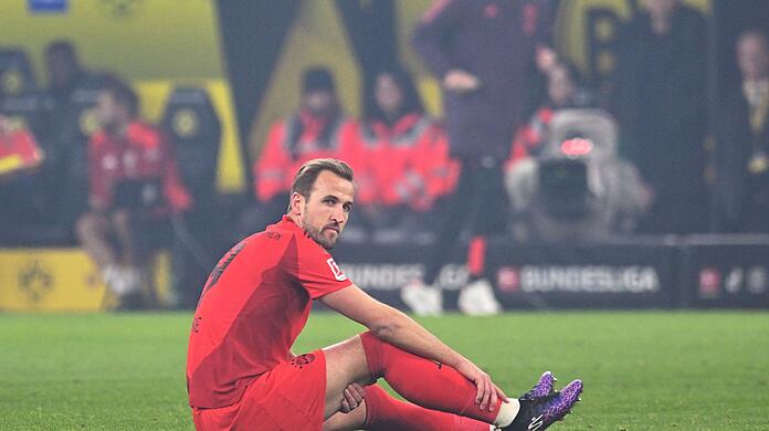 Verletzte sich beim 1:1 gegen Dortmund: Harry Kane. Wer könnte ihn jetzt ersetzen?  FCB-Legende Jean-Marie hat eine klare Meinung.