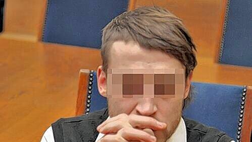 Reuig und geständig vor Gericht: Der Altenpfleger Hans B. (30) darf weiter in seinem Job arbeiten, weil er im Dienst so beliebt ist. Reuig und geständig vor Gericht: Der Altenpfleger Hans B. (30) darf weiter in seinem Job arbeiten, weil er im Dienst so beliebt ist.