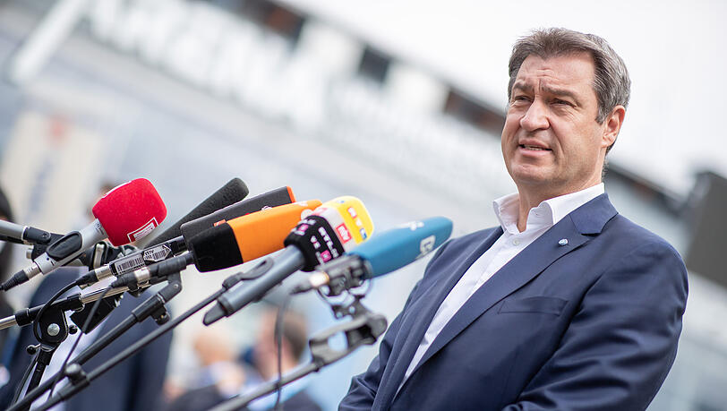 Bayerns Ministerpräsident Markus Söder (CSU) äußert sich zur Messerattacke in der Würzburger Innenstadt. Bayerns Ministerpräsident Markus Söder (CSU) äußert sich zur Messerattacke in der Würzburger Innenstadt.