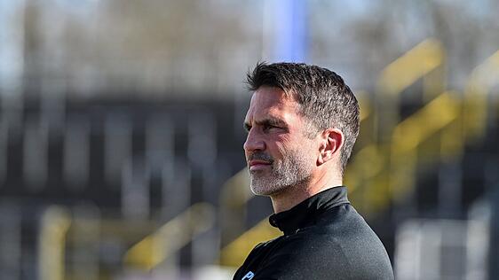 "Ich denke, 48 Punkte sollten reichen für den Klassenerhalt", sagte 1860-Coach Glöckner.