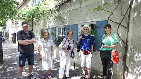 Die fünf Gewinner des AZ-Stadtspaziergangs (v. l.) in der Preysingstraße.