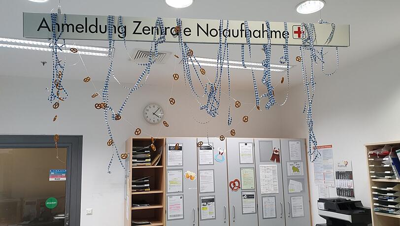Auch die Anmeldung ist volksfestlich geschmückt. Auch die Anmeldung ist volksfestlich geschmückt.