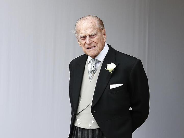 Sorge um Prinz Philip.