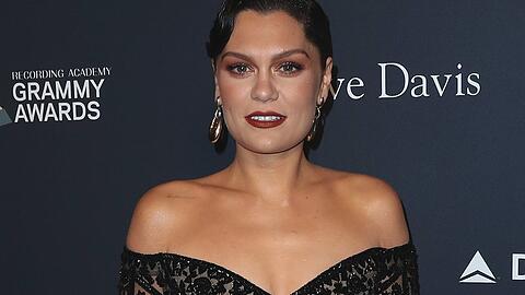 Jessie J erhielt vor einigen Monaten die Diagnose Brustkrebs und unterzog sich einer Mastektomie.