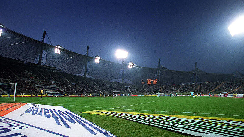 Ein Bild aus dem Jahr 2002: Damals spielten die Löwen noch im Olympiastadion.