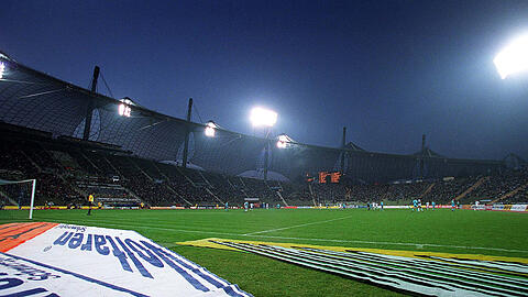 Ein Bild aus dem Jahr 2002: Damals spielten die Löwen noch im Olympiastadion.