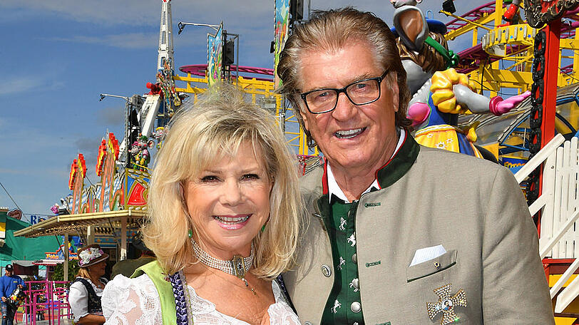 Marianne und Michael vor dem "Charity Lunch" auf dem Oktoberfest