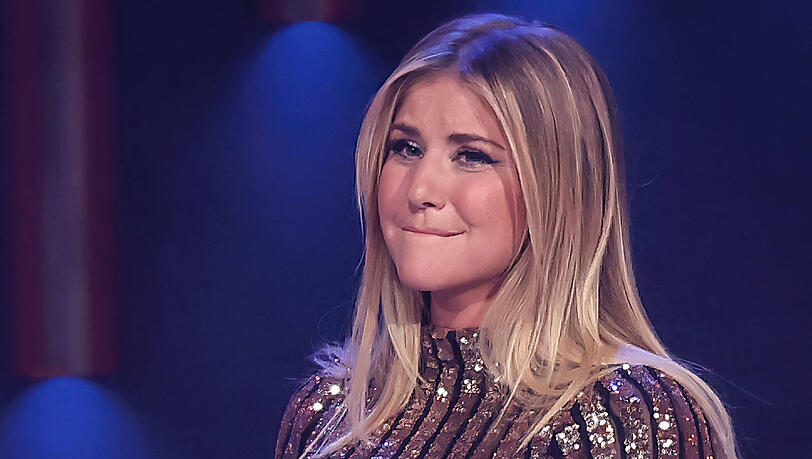 Beatrice Egli kommen vor laufender Kamera die Tränen. Der Grund: Sie wird an ihren verstorbenen Großvater erinnert...