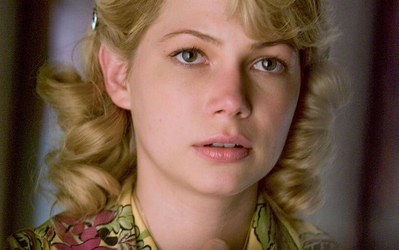 Dolores (Michelle Williams) ist psychisch schwer erkrankt. Dolores (Michelle Williams) ist psychisch schwer erkrankt.