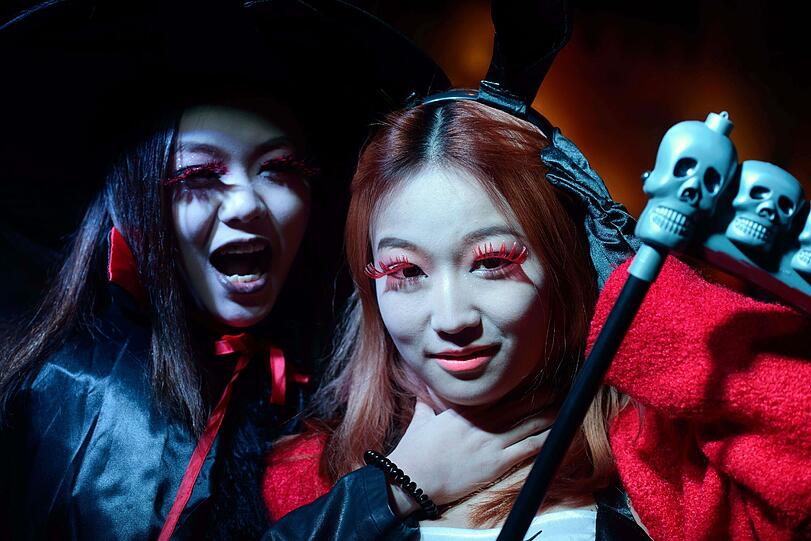 Weltweit feierten die Menschen Halloween. Wir zeigen die Gruseligsten Bilder!