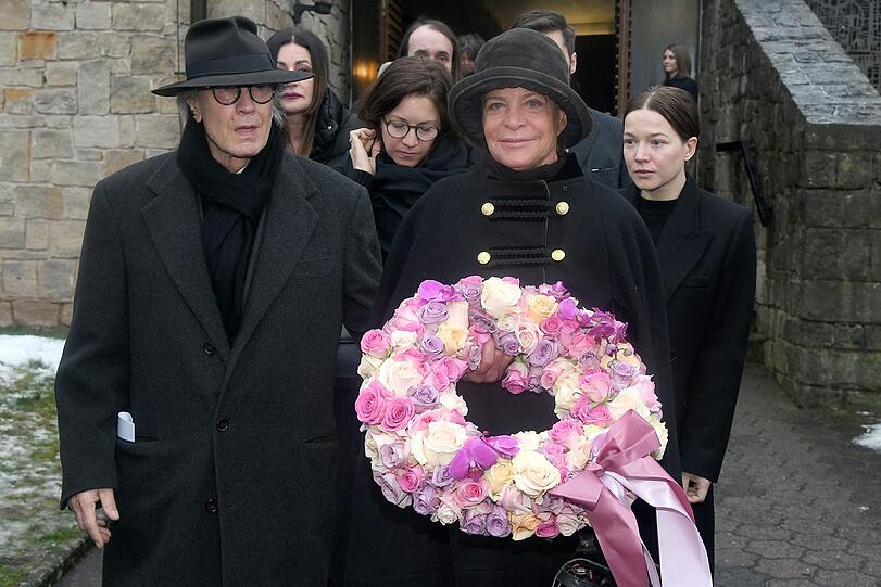 Bernd Herzsprung mit Barbara Engel, Sara Herzsprung und Hannah Herzsprung
