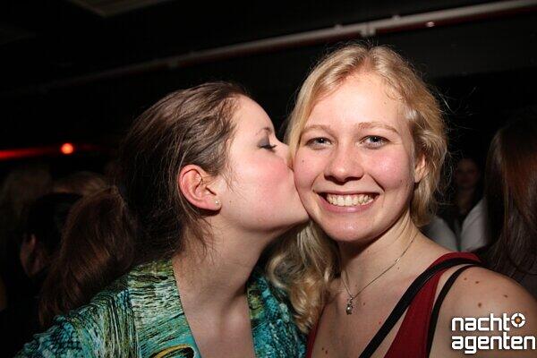 "Milchbar 90 - Die 90er Partynacht" am Donnerstag. Mehr Bilder unter: www.nachtagenten.de