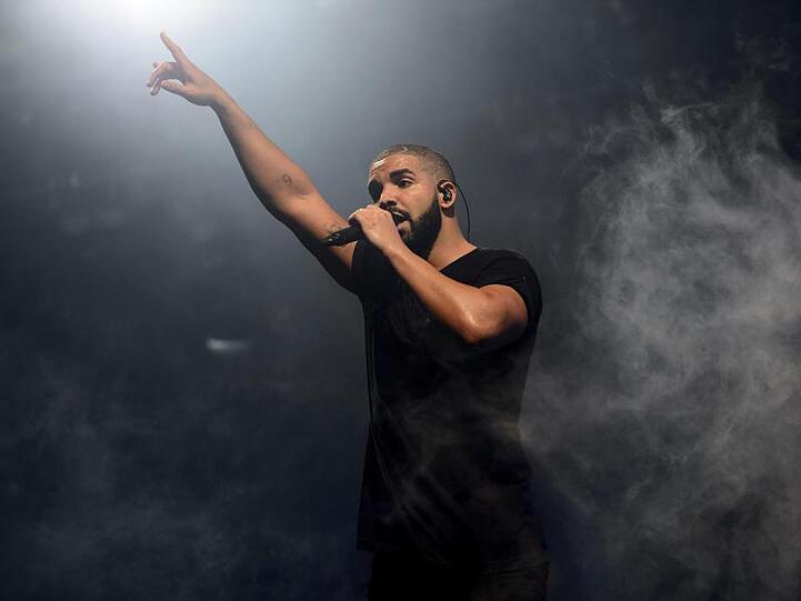 Der kanadische Rapper Drake 2005 beim Wireless Festival in London.