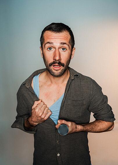 Der Kabarettist Stefan Leonhardsberger.