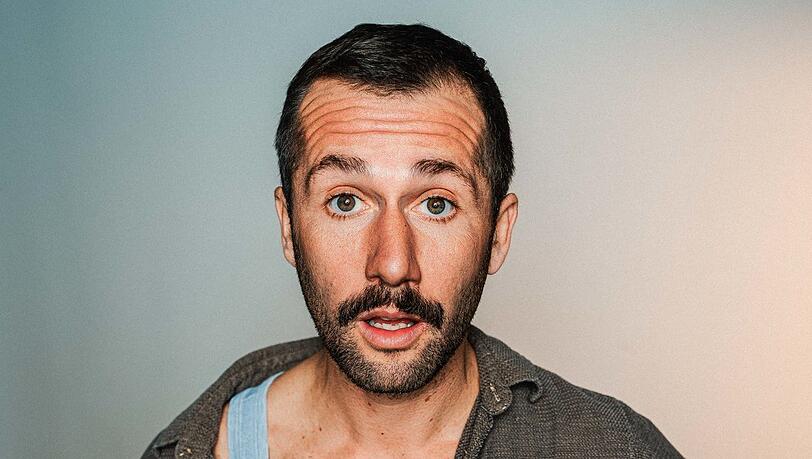 Der Kabarettist Stefan Leonhardsberger.