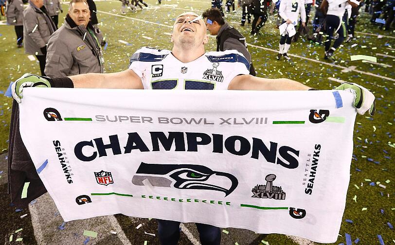 Nach dem Sieg gab es für die Seahawks kein Halten mehr. Die Bilder von der Siegerehrung.